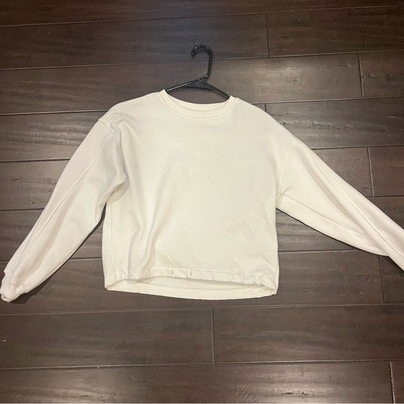 Gymshark Sweaters - Gymshark Women's White Sweater